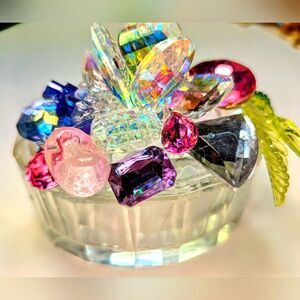 Wendy Gell oval little Glass box  with jewels, leaves , caviar very pretty.